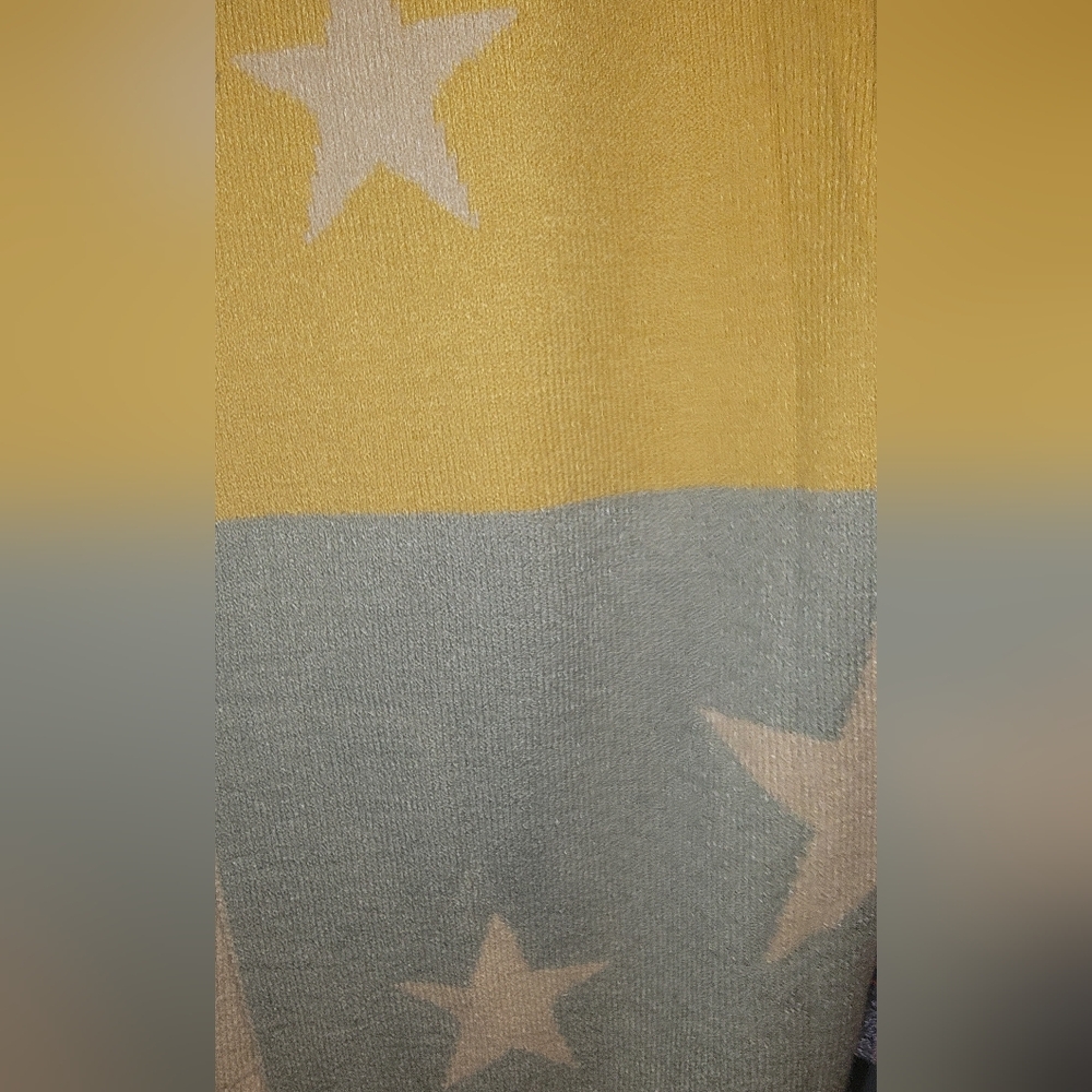 Hem & Thread Stars In Flight Cardigan 🩷💛🩵 - Picture 6 of 7